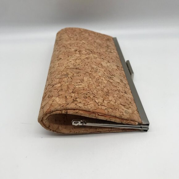 Unbranded Light Brown Corkscrew Clutch - Picture 3 of 10